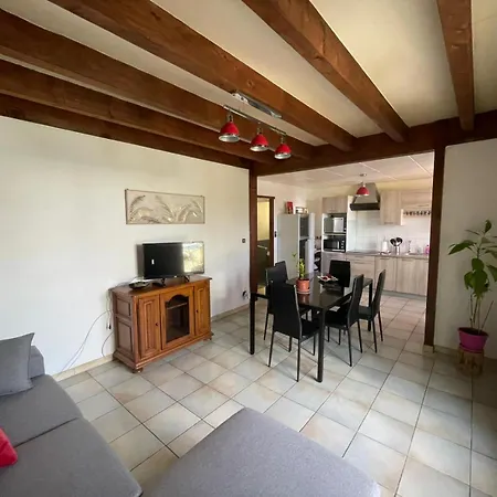 Bienvenue Entre Lacs, Balades Et Culture Salmiech