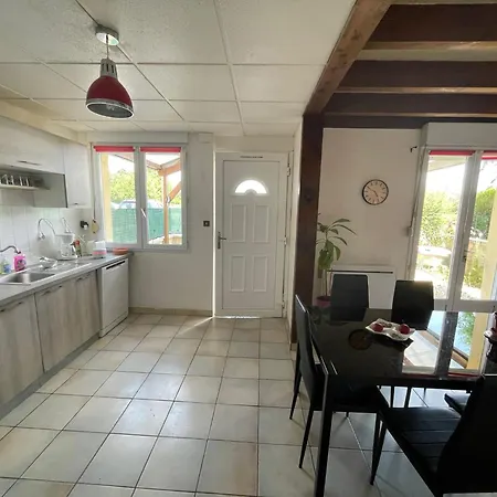 Bienvenue Entre Lacs, Balades Et Culture Сasa de vacaciones *